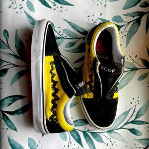 VANS peanuts edition sneakers, size 8.5 in like new condition!